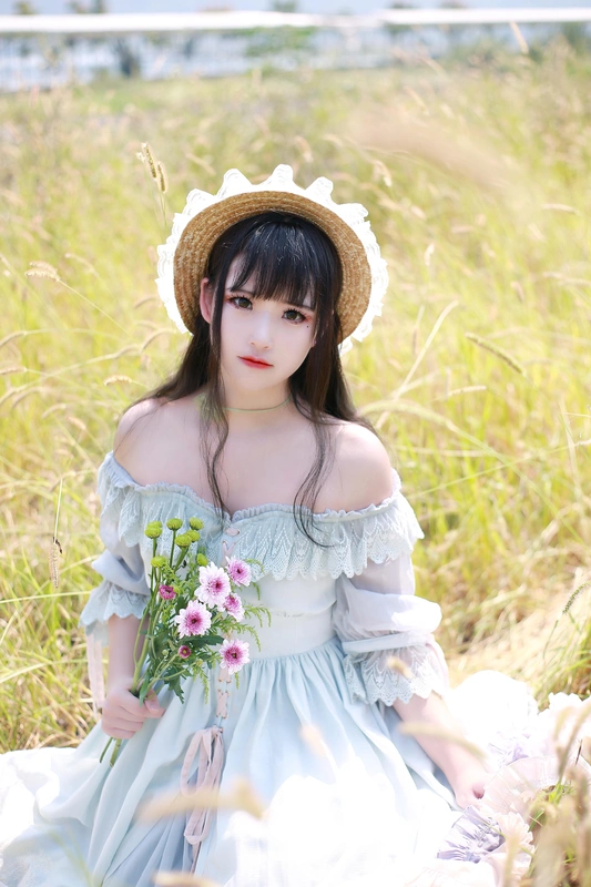 LOLITA我终将遗忘梦境中的那些路径。山峦与田野,遗忘那些永远不能实现的梦 - 夏柠柠