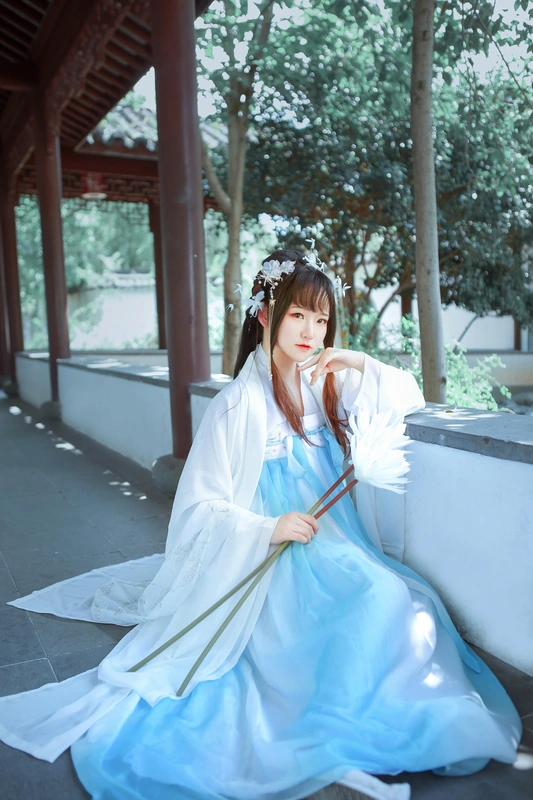 汉服小姐妹家 - 夏柠柠